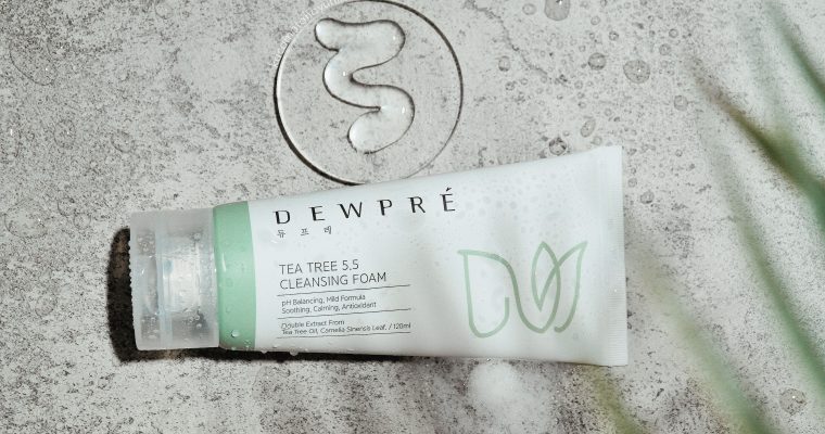 Review Dewpre Tea Tree 5.5 Cleansing Foam